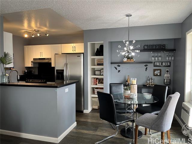 Foto del edificio - 94-102-102 Wali Pl