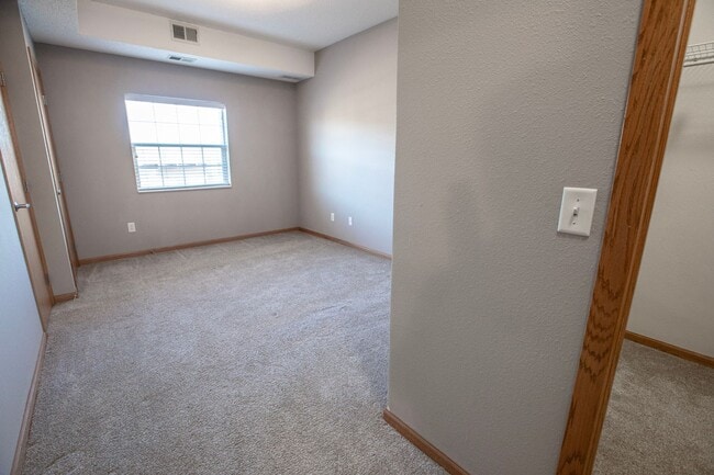 Interior Photo - Granite Shores