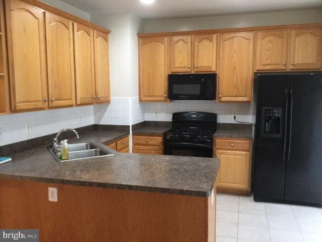 Foto del edificio - 2413 Brookmoor Ln