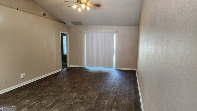 Building Photo - 405 S Ashley St