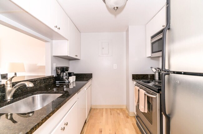 Foto del edificio - 127 Greyrock Pl