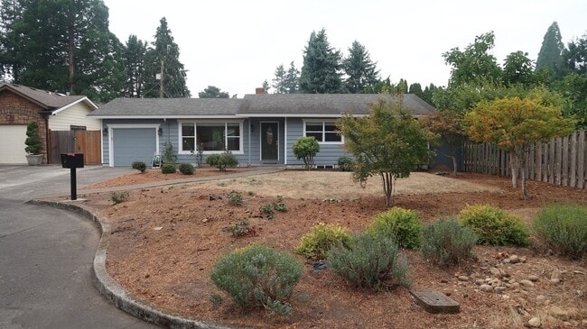Building Photo - Perfect 4 Bed 2 Bath w/ Finished Basement ...