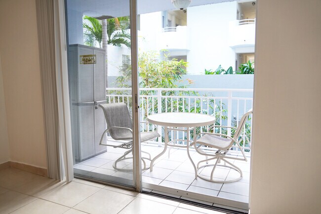 Foto del edificio - 947 Lenox Ave