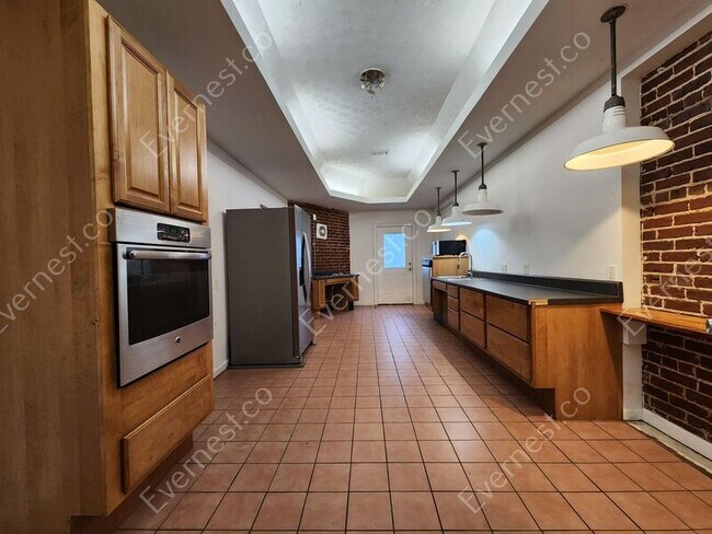 Foto del edificio - 1112 Delaware Ave SE