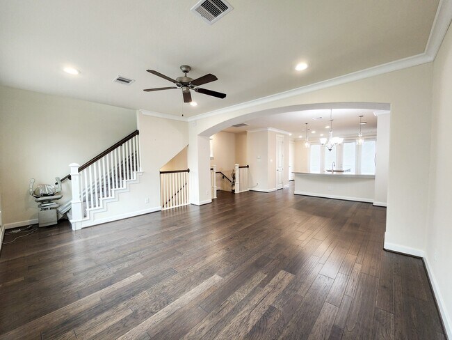 Foto del edificio - 10717 Madden Oaks Pl