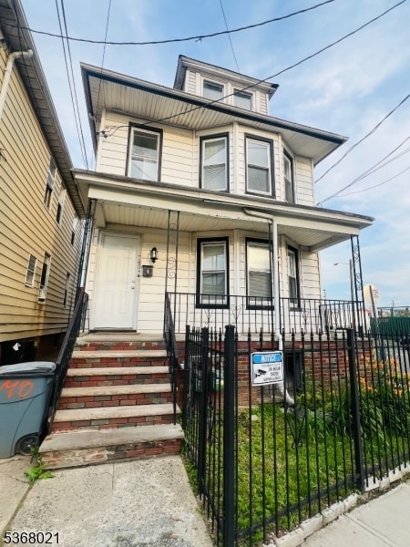 Building Photo - 740 Edgar Rd