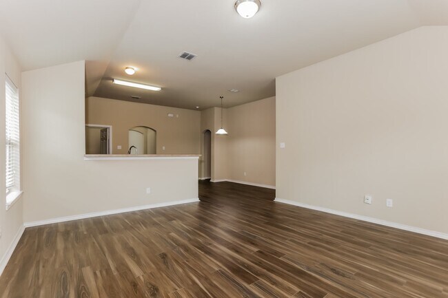 Foto del edificio - 2833 Adams Fall Ln