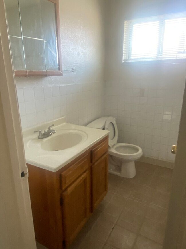 Foto del edificio - Warrensville Heights 3 bedroom townhouse