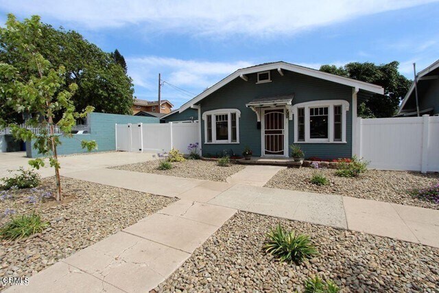 Foto principal - 730 Pleasant St