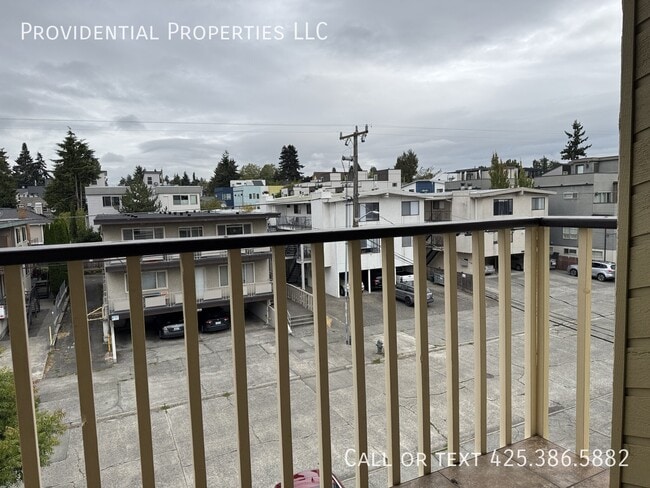 Building Photo - 2031 NW 59th St