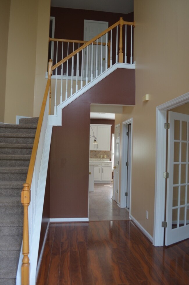 Building Photo - 11075 Regal Forest Dr