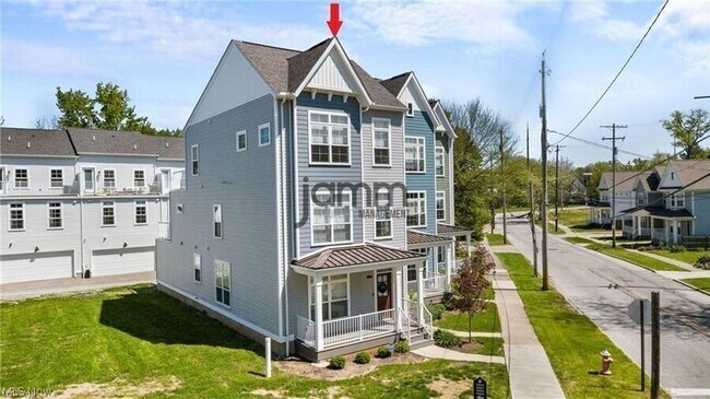 Foto del edificio - 12203 Ashbury Ave