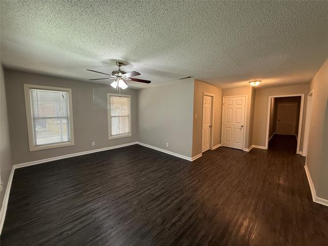 Building Photo - 1715 W Elm St