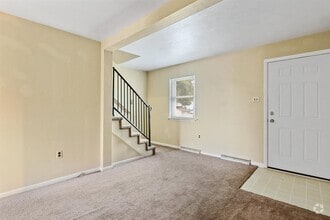 Building Photo - 132 N Pleasant Ave