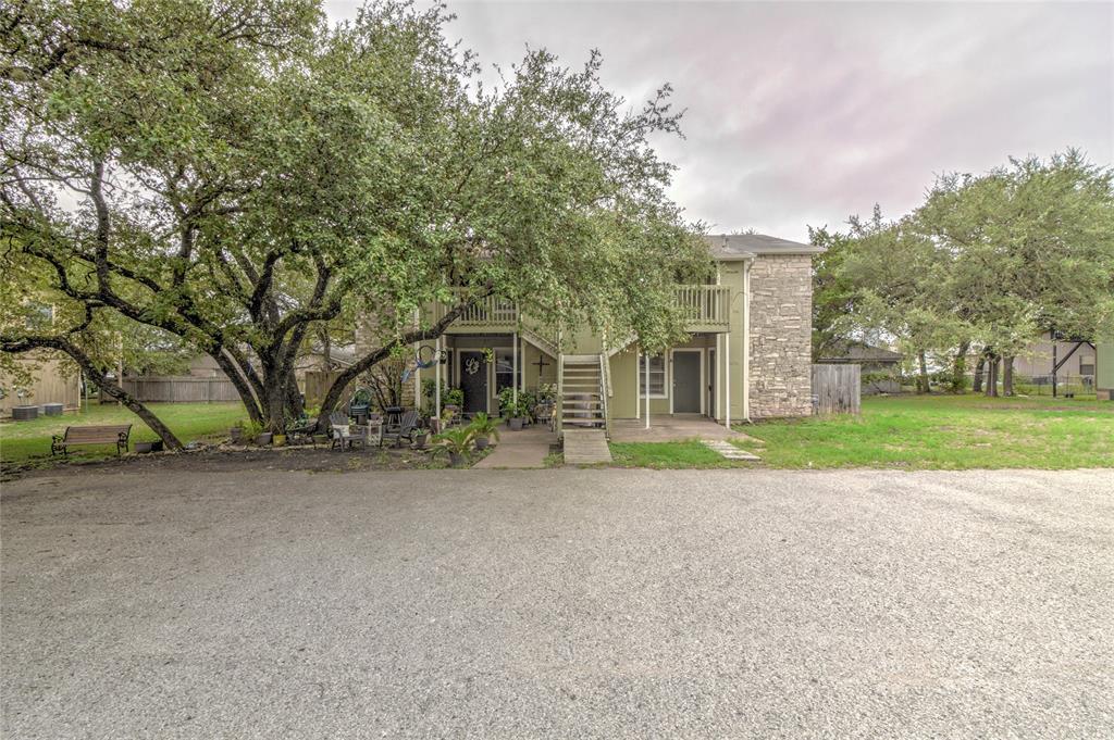 Foto principal - 400 Hedgewood Dr