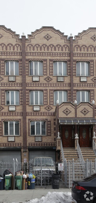 Foto del edificio - 722 Leonard St