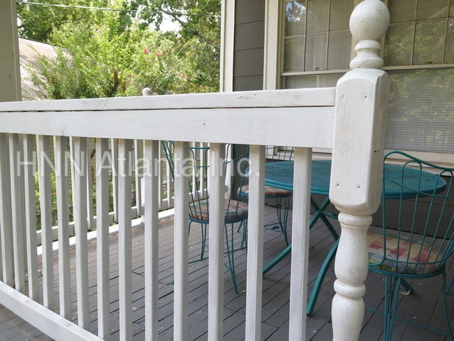 Building Photo - Great Intown Duplex in Little 5 Points!