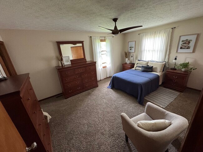 Dormitorio principal (arriba) - 1478 E 10th St