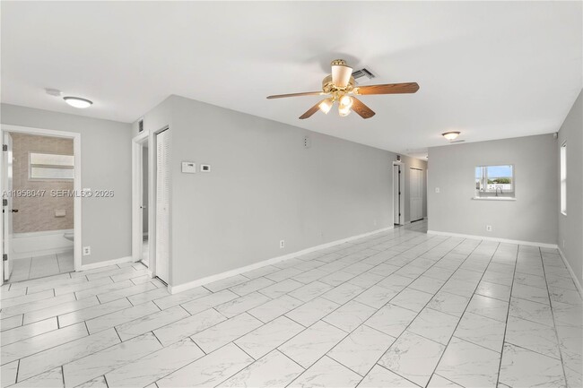 Foto del edificio - 745 NW 3rd Ct