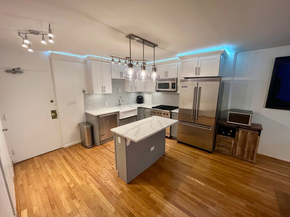 Foto principal - 1000 N Lake Shore Dr