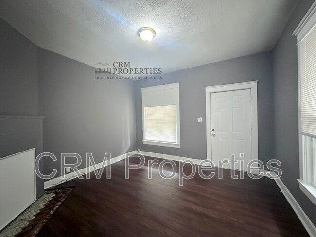 Foto del edificio - 427 Jefferson Ave