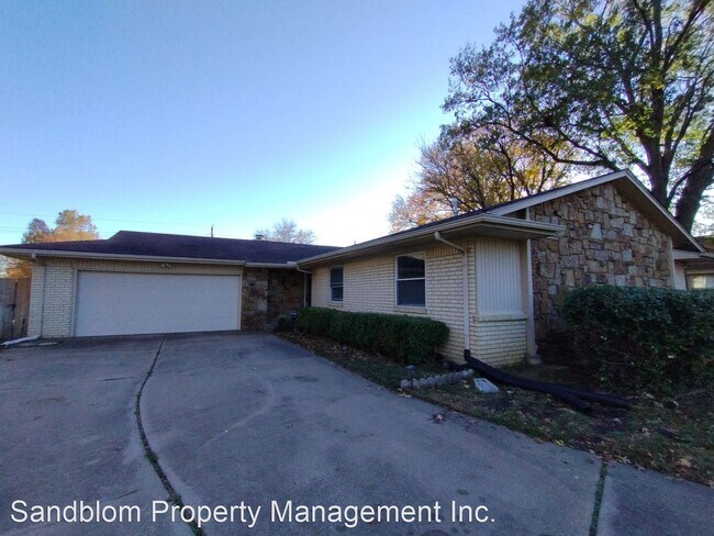 Foto del edificio - 3 br, 2 bath House - 7022 East 50th Place