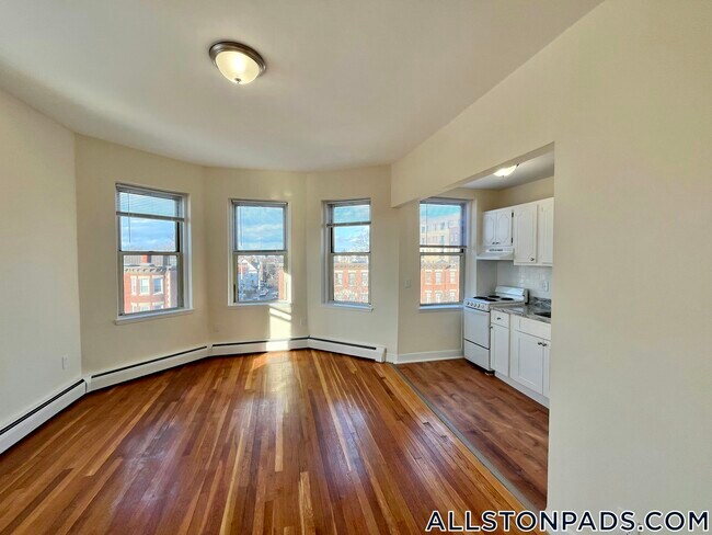 Foto del edificio - 64 Brighton Ave