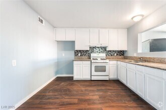 Building Photo - 1301 Wilborn St