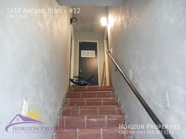 Building Photo - Cozy 1 Bed 1 Bath 700sqft Fourplex in Nort...