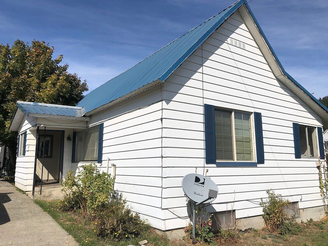Primary Photo - 303 N 1st St