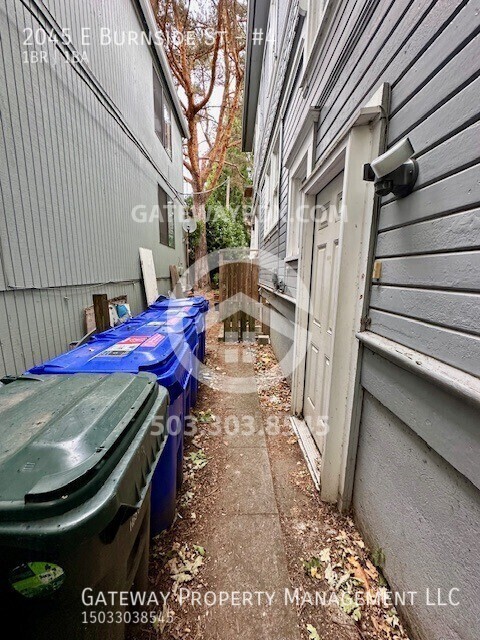 Foto del edificio - 2045 E Burnside St