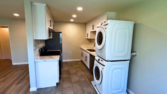 Foto del edificio - 1354-1398 Springfield St