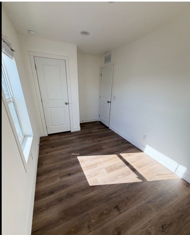 Foto del edificio - 3601 E Wyoming Ave