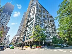 Building Photo - 1000 N Lake Shore Dr