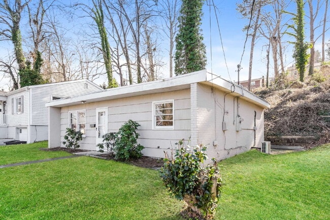 Photo - "Cozy 2-Bedroom Gem on Bond Street – Pet-Friendly Winston-Salem!" Apartment