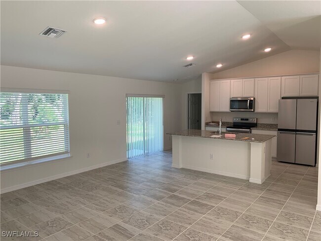 Building Photo - 4360 Longwell Ln
