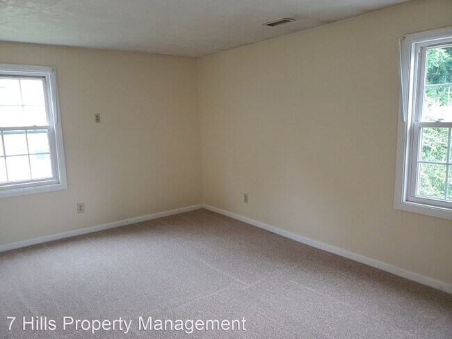 Building Photo - 2 br, 1.5 bath House - 4 Ledgecrest Drive