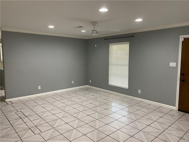 Foto del edificio - 3209 Carol Ann Dr