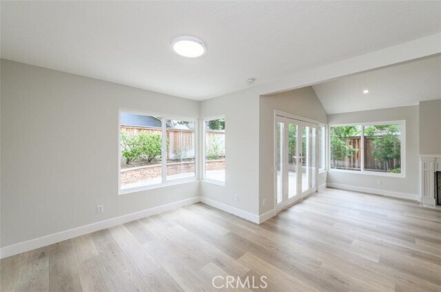 Building Photo - 44 Whistling