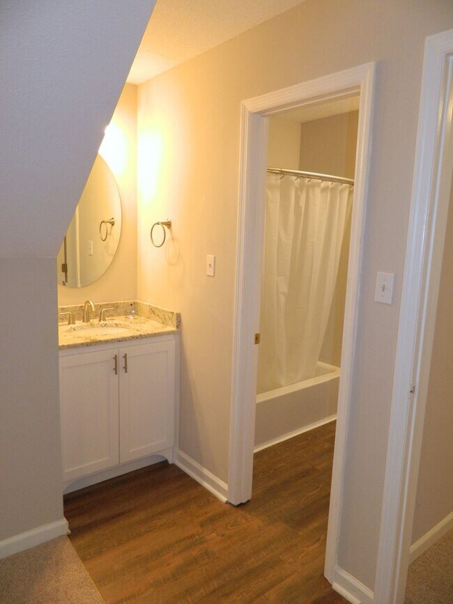 Building Photo - Home For Rent - 4211 Fairfield Ct Martinez...