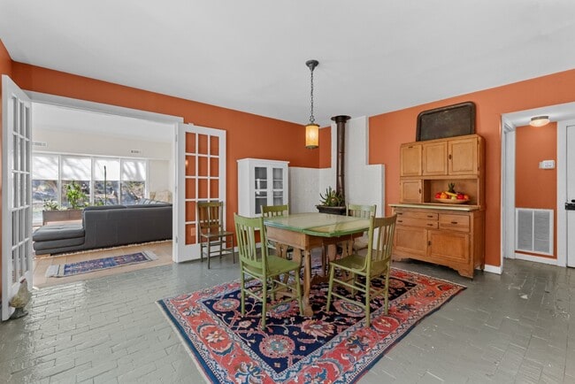 Photo - 303 Henderson St Townhome