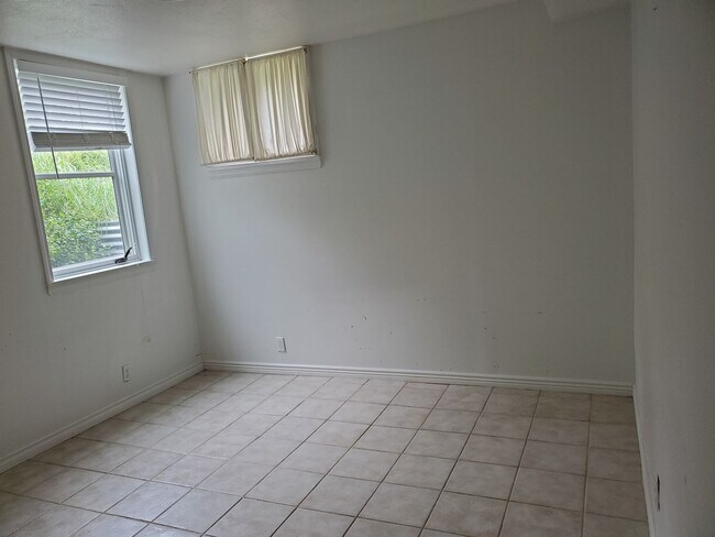 Foto del edificio - One Bedroom Apartment in the Heart of Down...