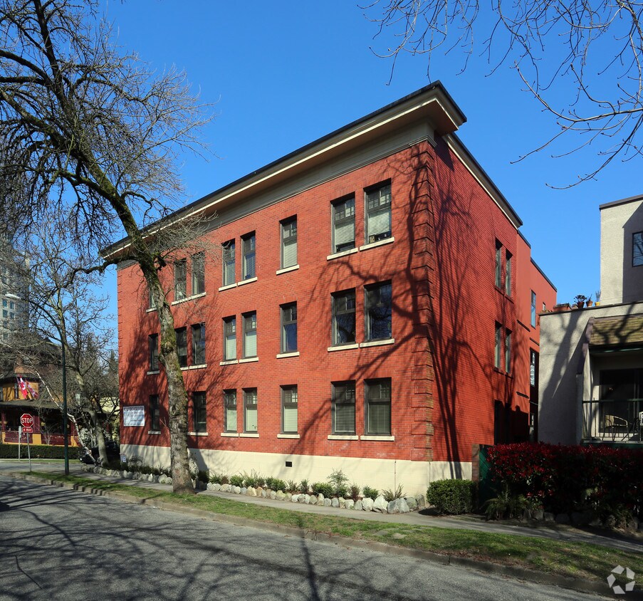 The Berkeley Apartments 990 Bute St Vancouver, BC