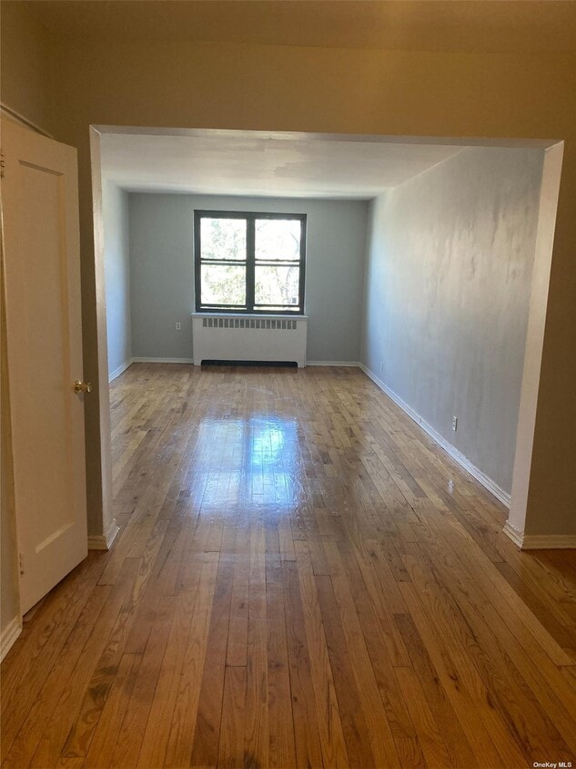 12 Welwyn Rd Unit 3G, Great Neck Plaza, NY 11021 Apartment for Rent