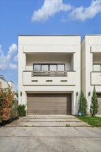 Building Photo - 1412 Lawrence St