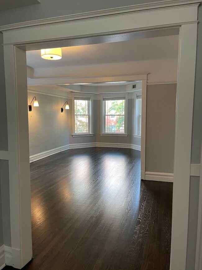 Foto del edificio - 5331 N Winthrop Ave