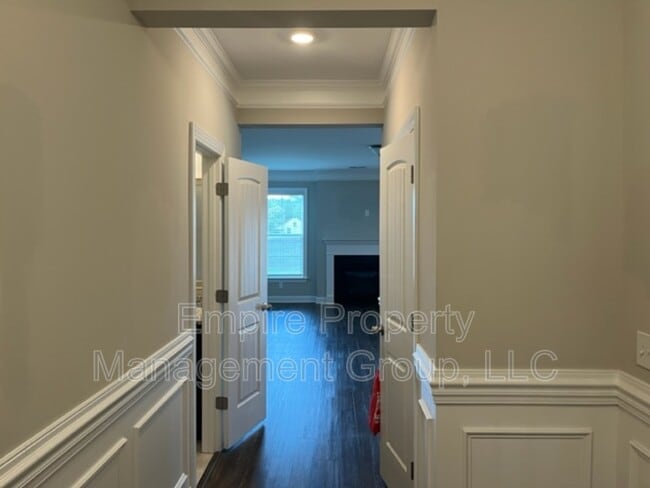 Building Photo - 922 Taramore Ln