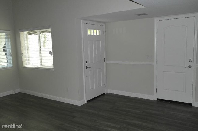 Foto del edificio - 2123 Alexander Way