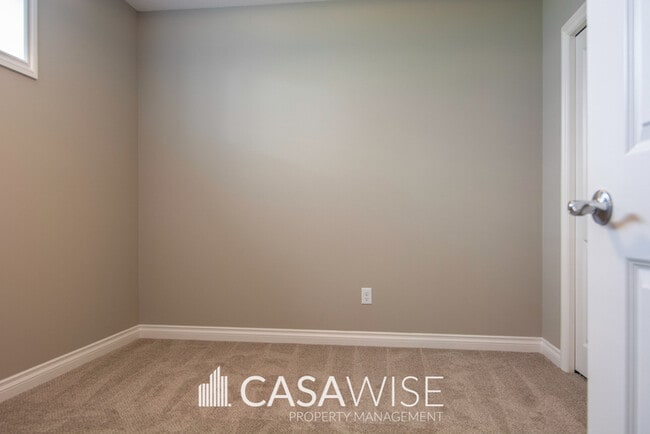 Building Photo - 346 W Haven Dr