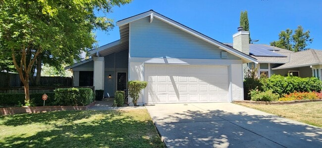Building Photo - Wonderful 3 Bedroom Home in Greenhaven